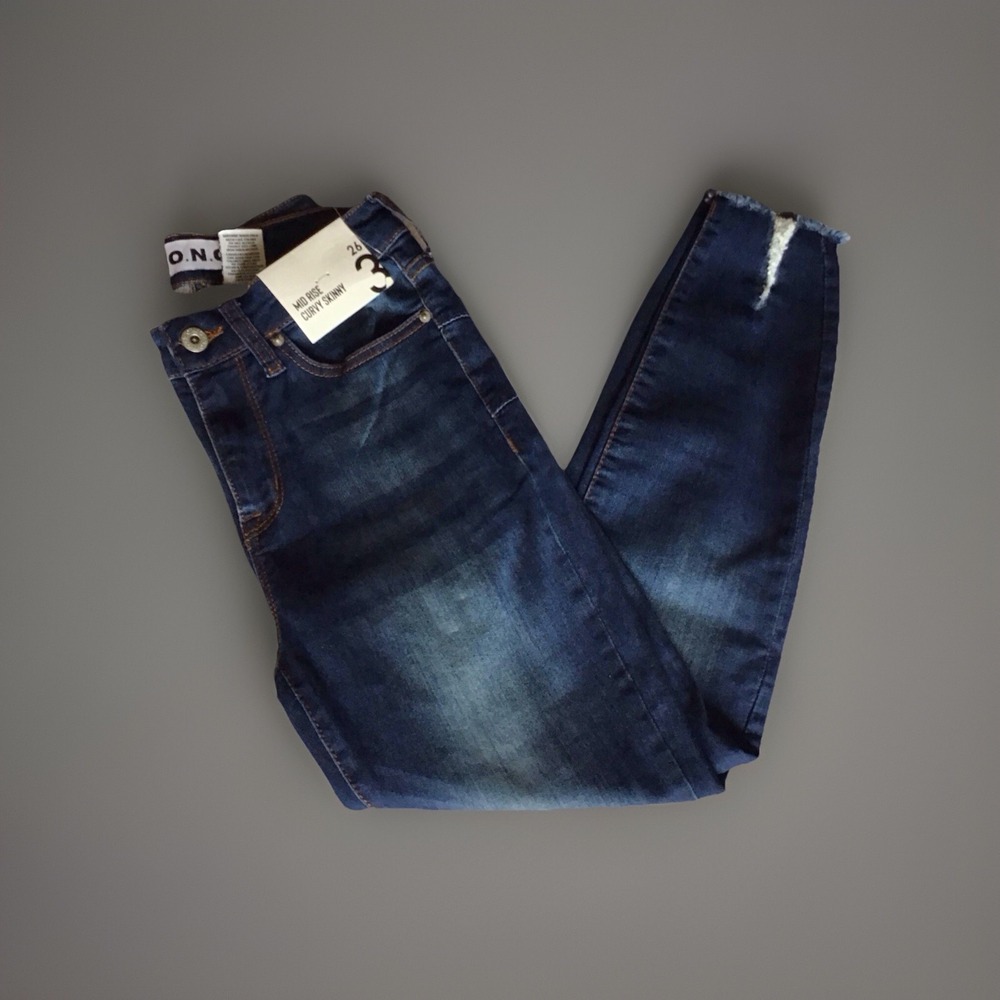 NWT SONG women's mid-rise curvy skinny crop jeans size 3